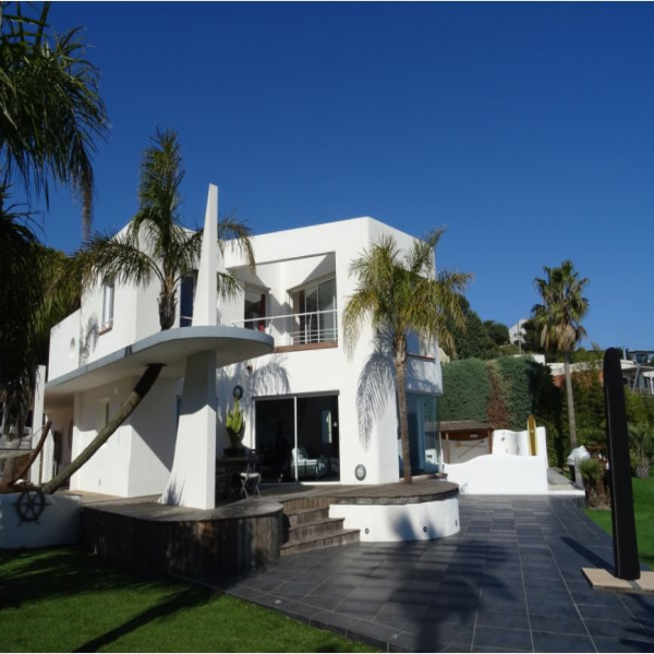 Offres de vente Villa Carqueiranne 83320